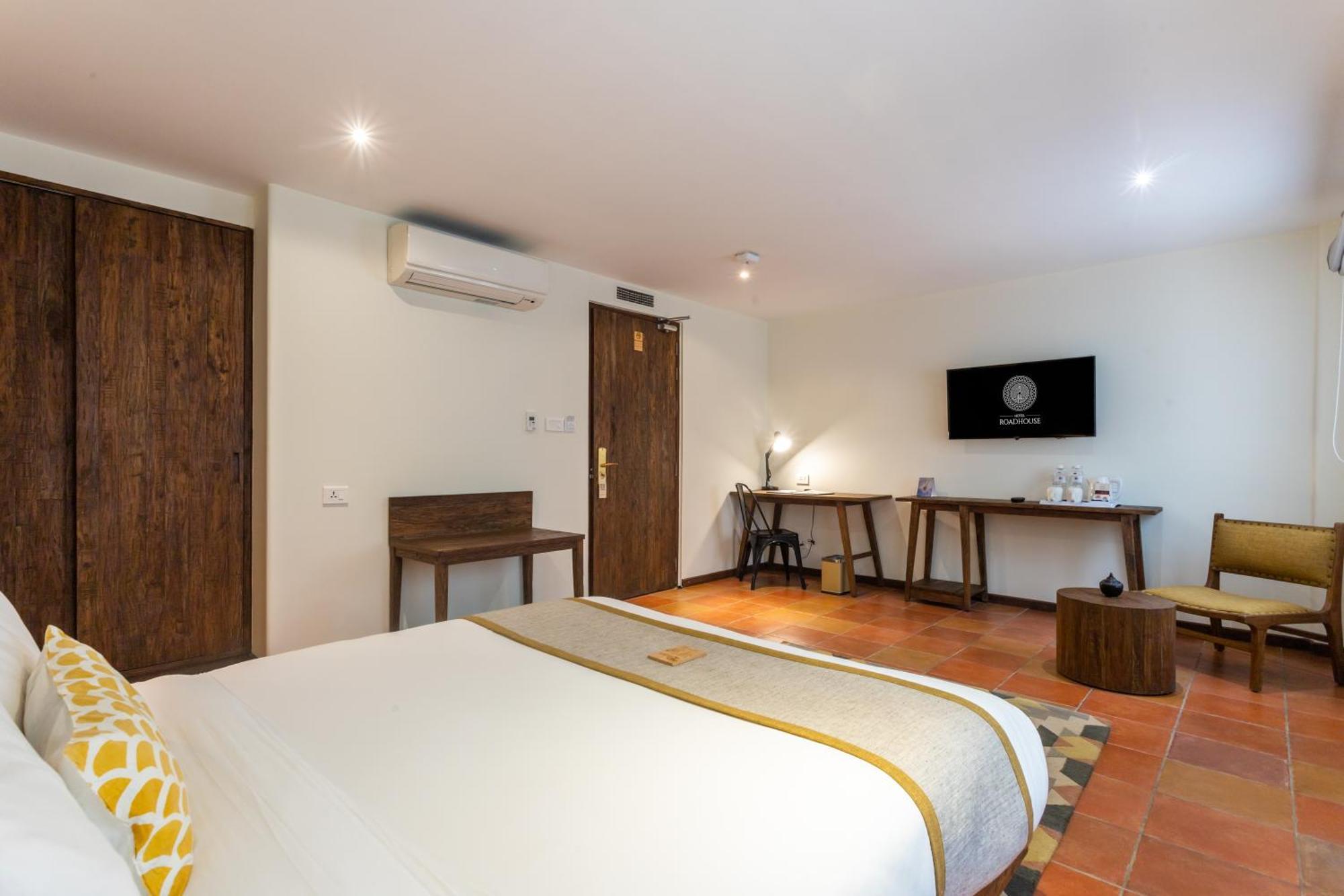 Hotel Roadhouse, Thamel, Kathmandu- Contemporary Boutique Екстер'єр фото
