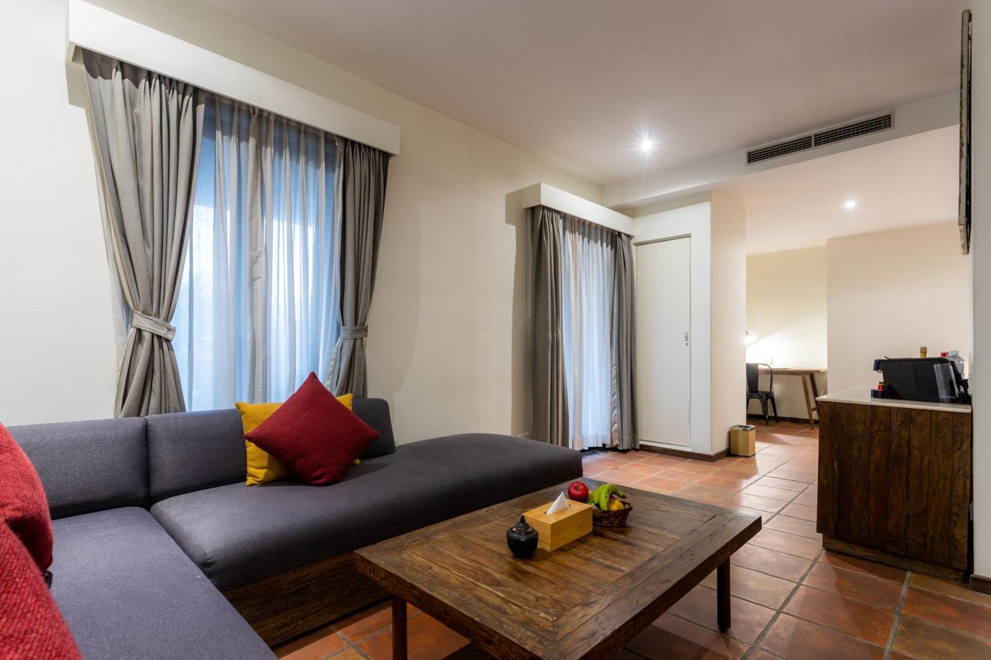 Hotel Roadhouse, Thamel, Kathmandu- Contemporary Boutique Екстер'єр фото