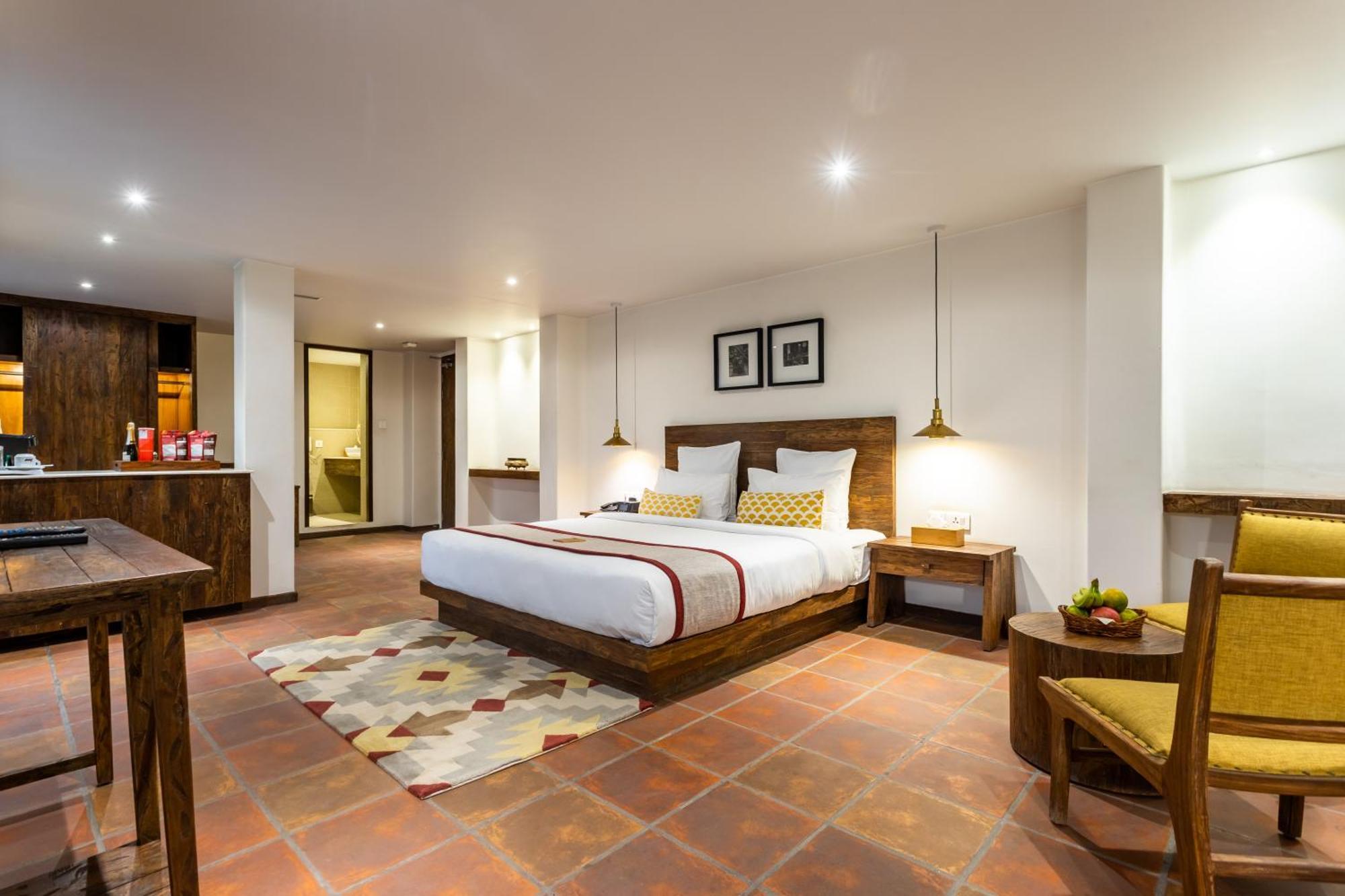 Hotel Roadhouse, Thamel, Kathmandu- Contemporary Boutique Екстер'єр фото