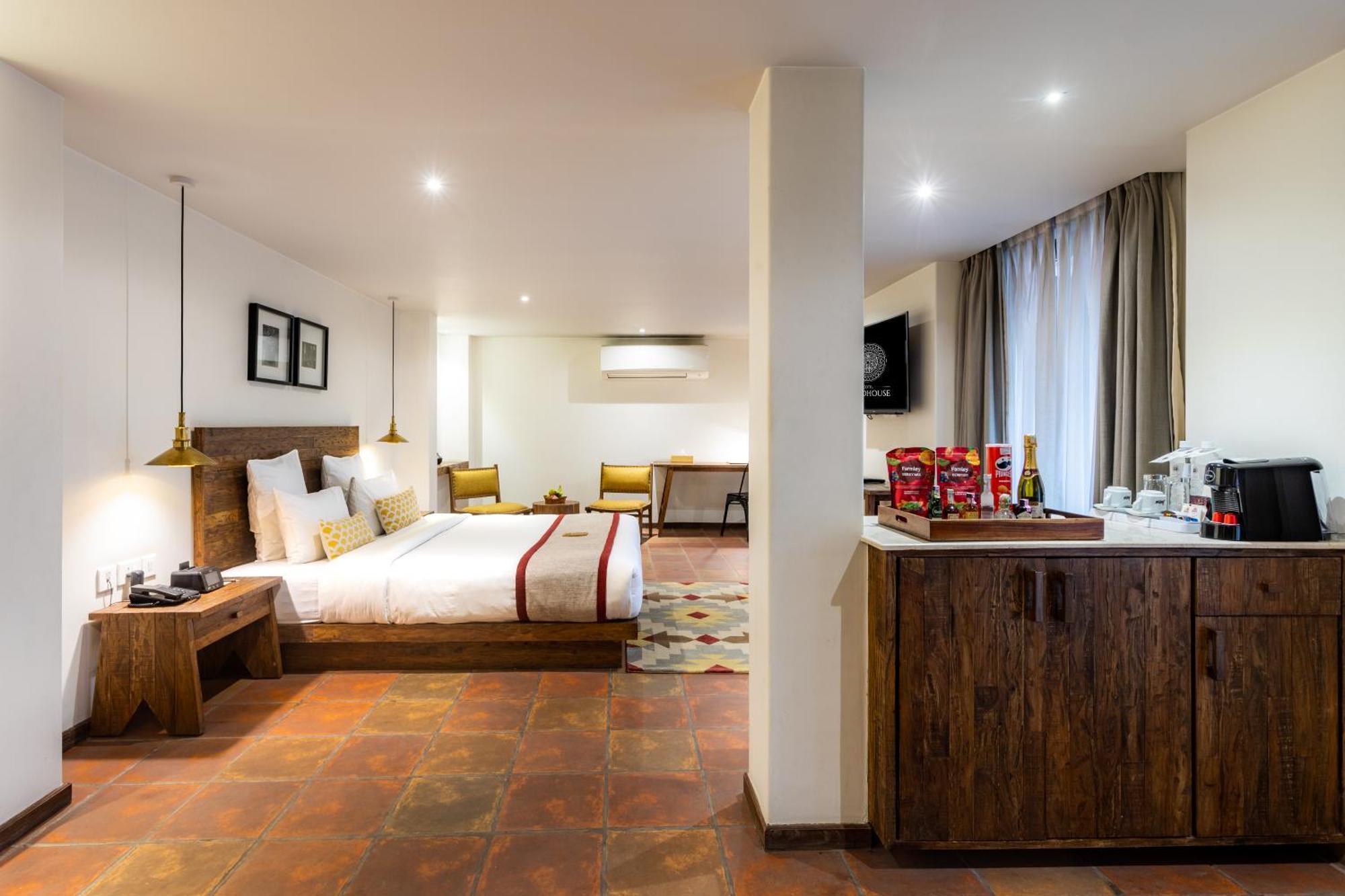 Hotel Roadhouse, Thamel, Kathmandu- Contemporary Boutique Екстер'єр фото